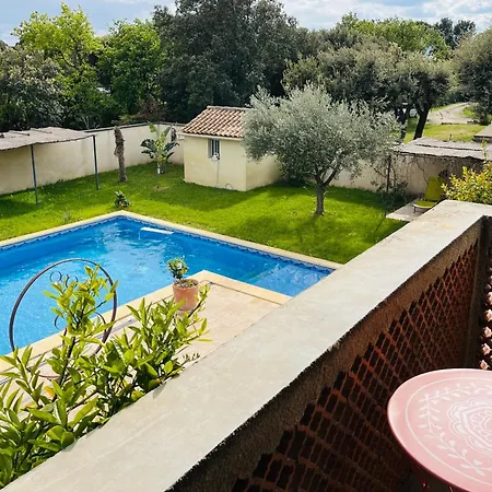 Apartament Pierrange *
