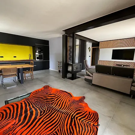 Pierrange Apartment